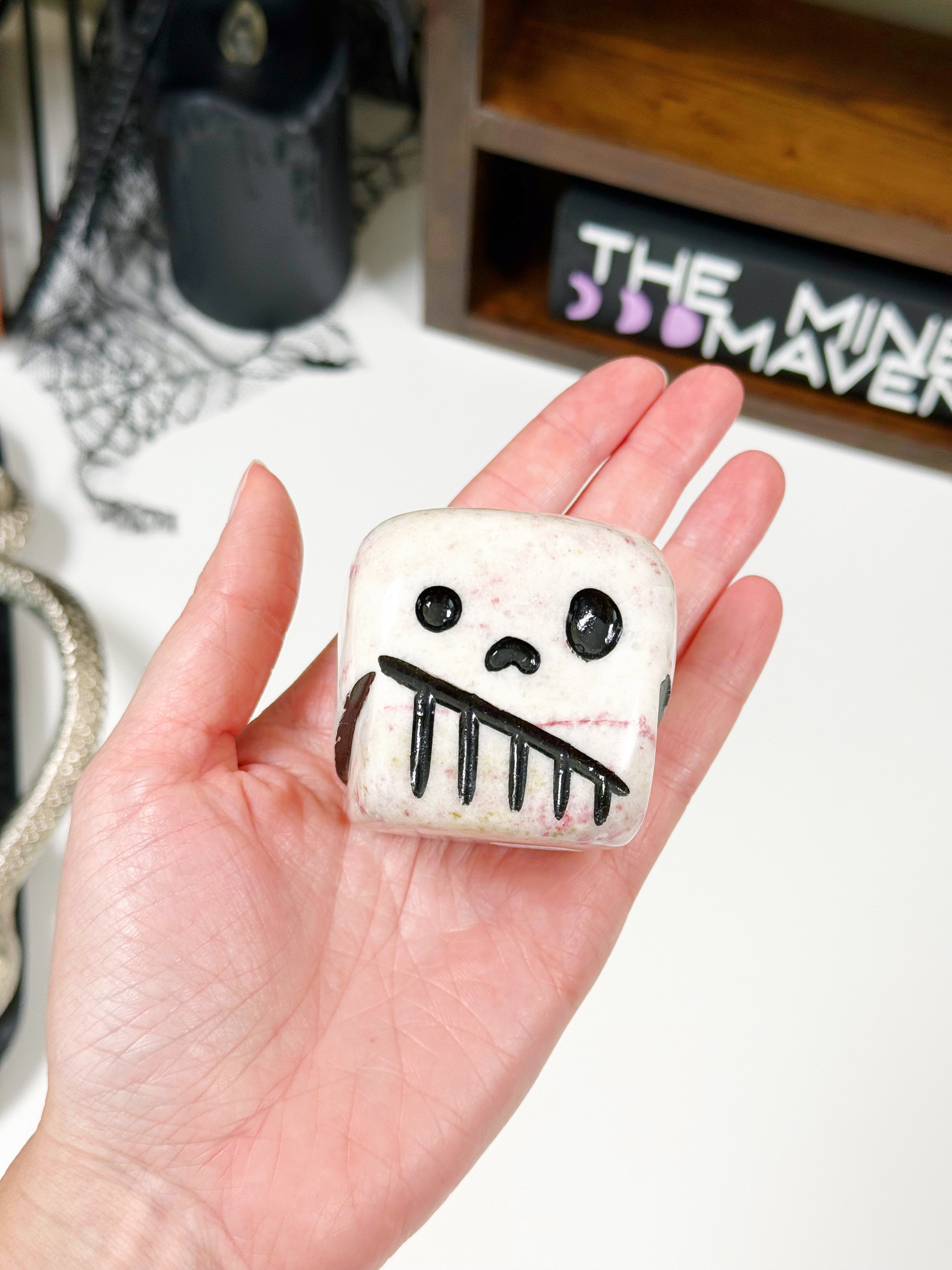 CRYSTAL SCARY CUBE
