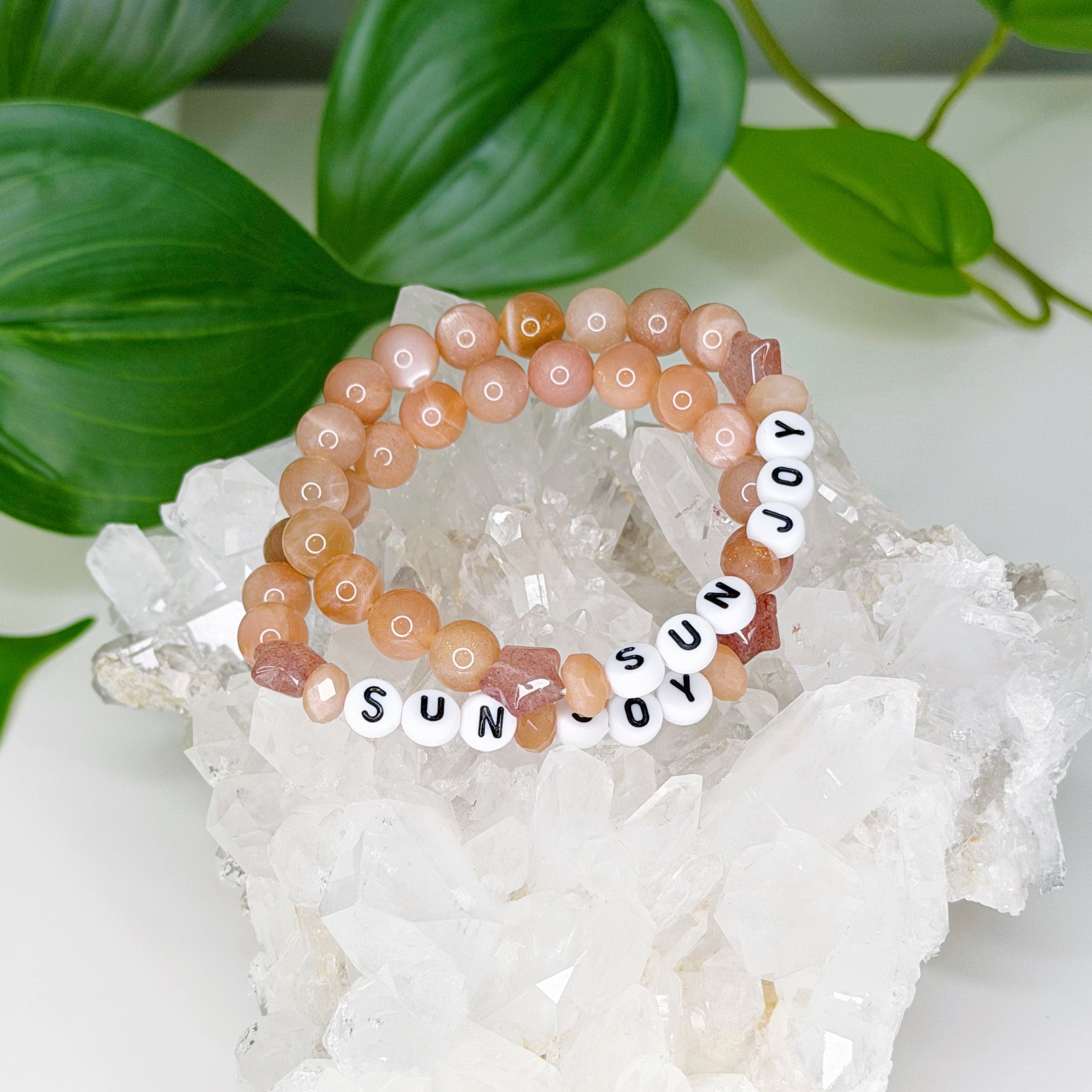 'SUN JOY' SUNSTONE + STRAWBERRY QUARTZ STARS 8mm - HANDMADE CRYSTAL BRACELET