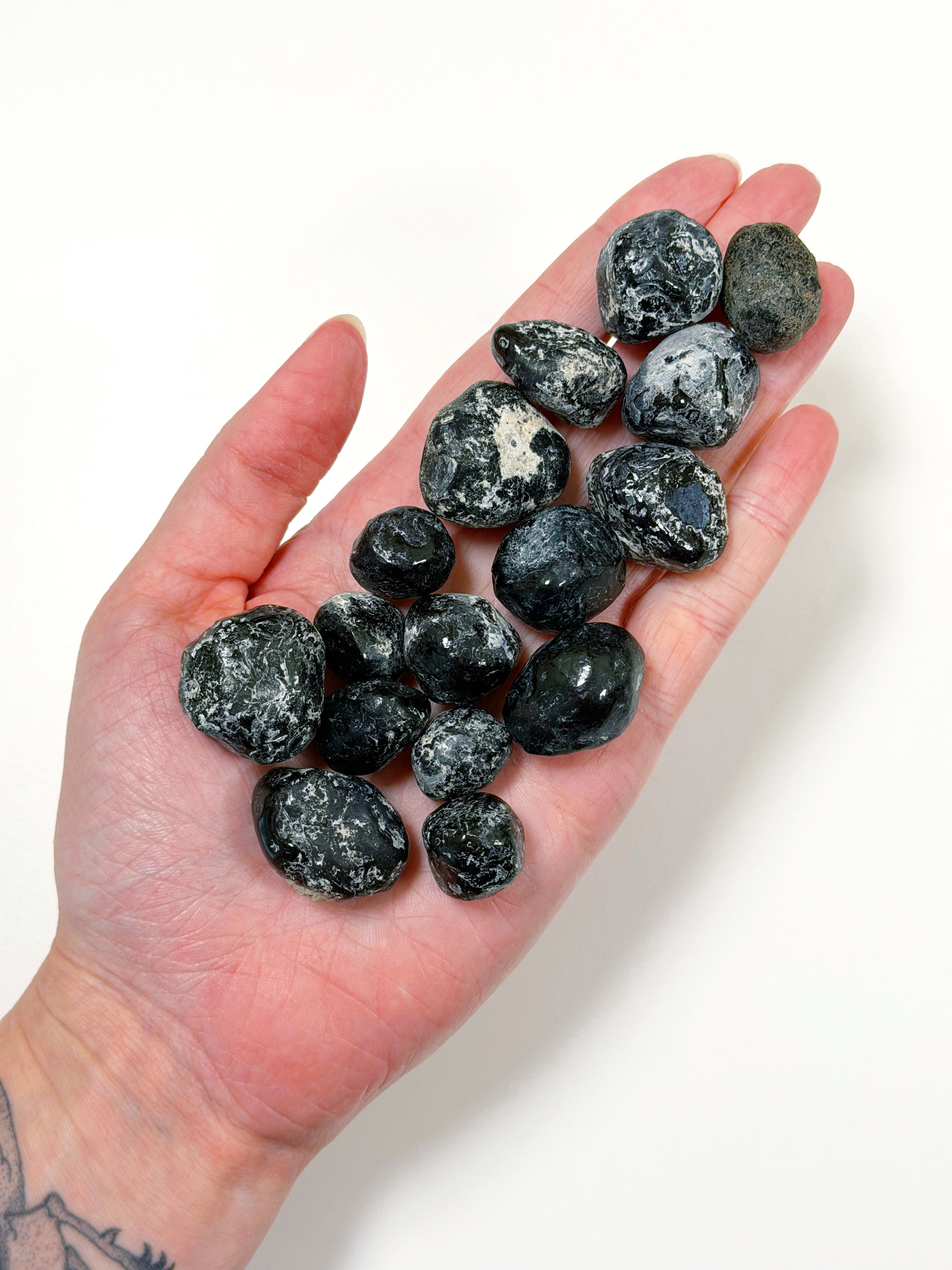 APACHE TEARS OBSIDIAN - RAW