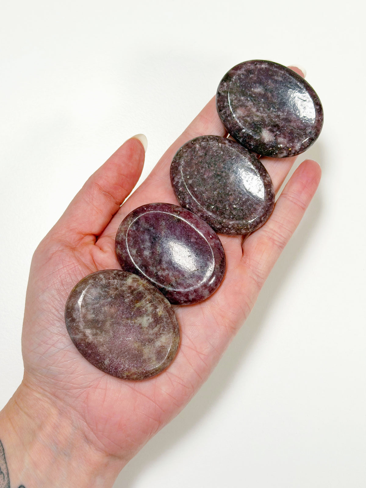 LEPIDOLITE THUMBSTONE
