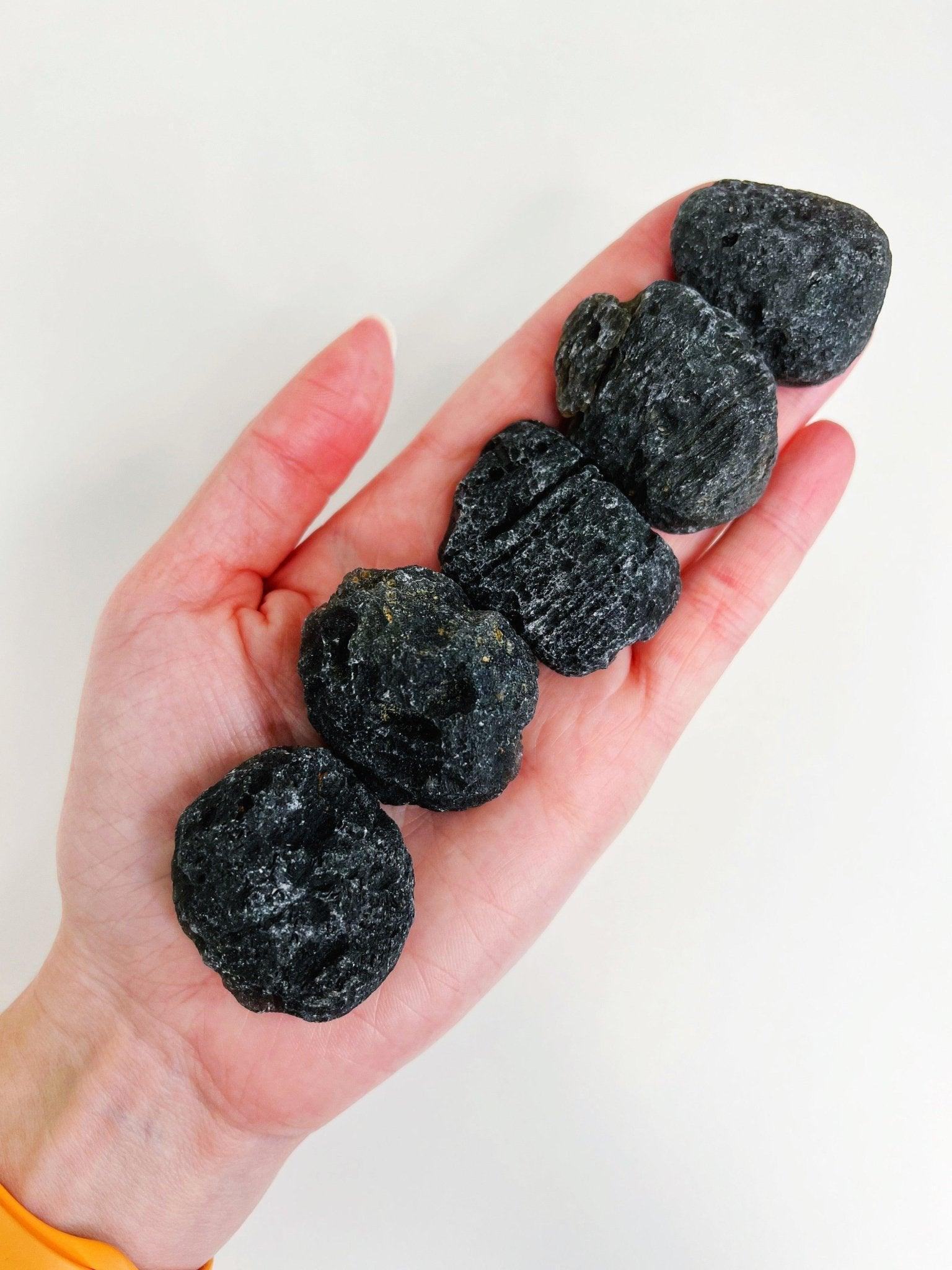 AGNI MANITITE (TEKTITE/PSEUDOTEKTITE) - agni manitite, pseudotektite, tektite - The Mineral Maven