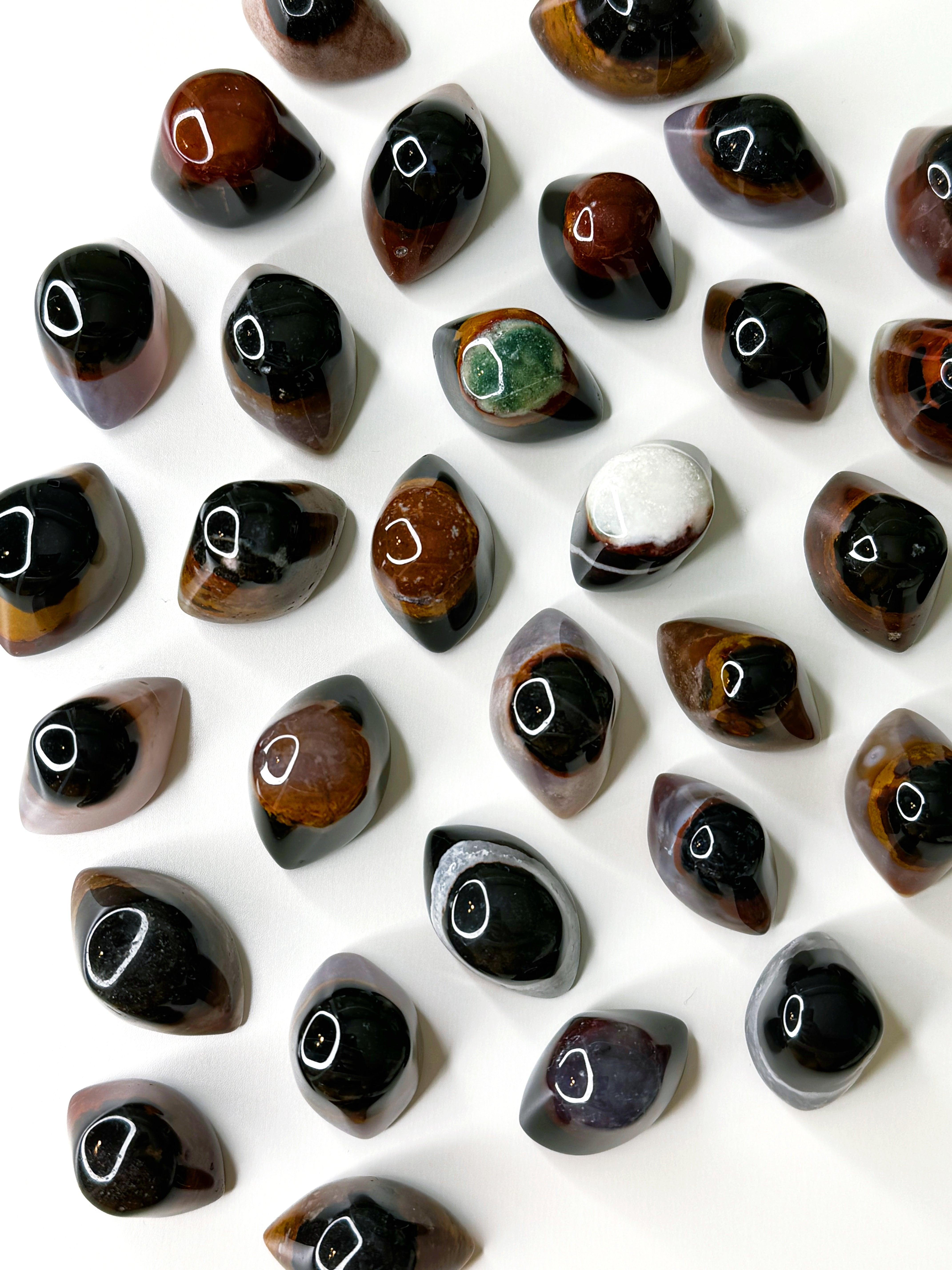 "CYCLOPS SARDONYX" BANDED AGATE - agate, banded agate, bulk, cyclops sardonyx, leo season, pocket crystal, pocket crystals, pocket stone, protection gift bundle, recently added, sardonyx, Scorpio Season - The Mineral Maven