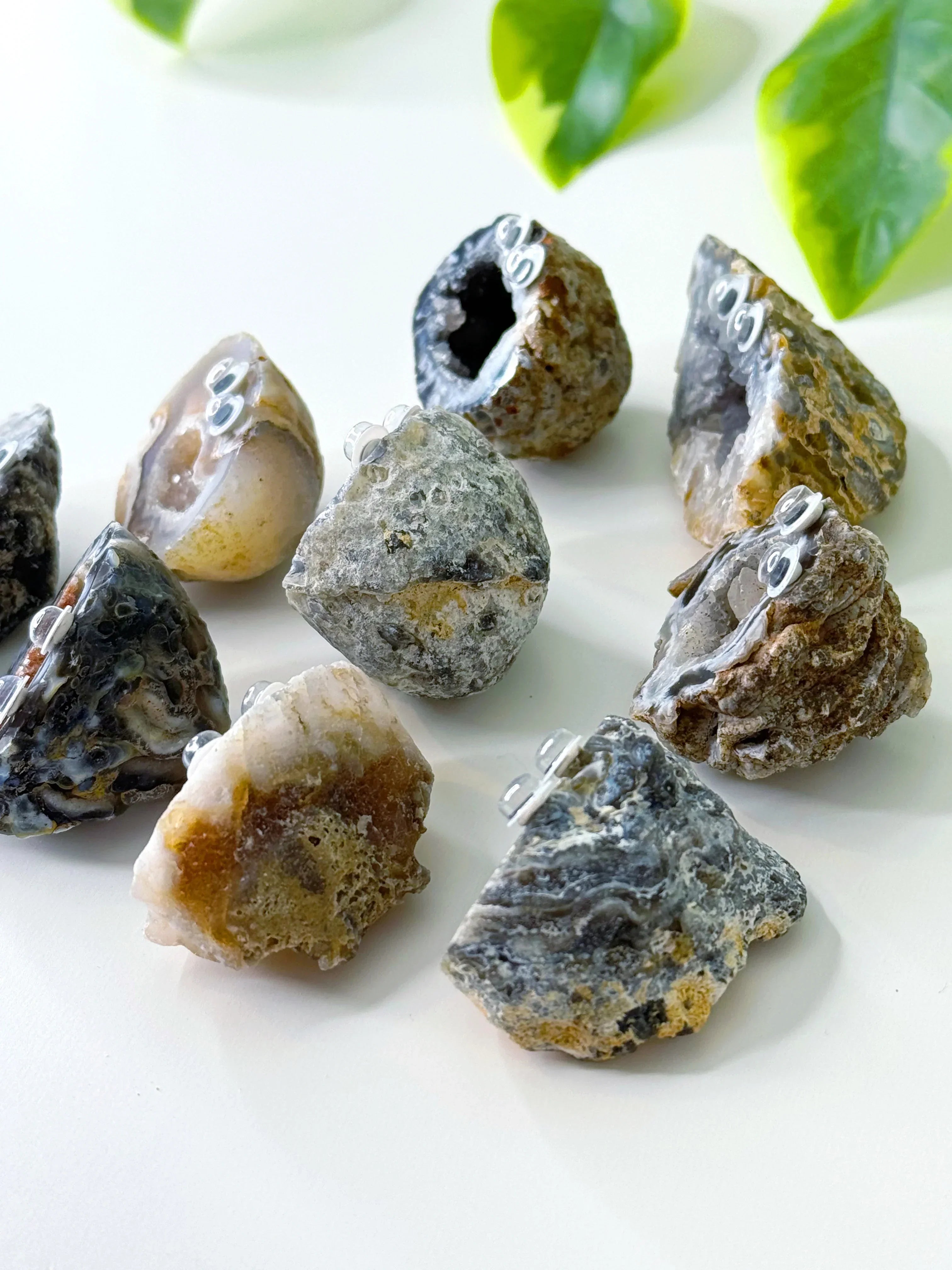 HEALING BUDDY - agate, crystal buddy, druzy agate, geode, googly agate, googly eye, googly eye agate, healing buddy, holiday vibes, oco geode, pocket crystal, pocket crystals, pocket stone - The Mineral Maven