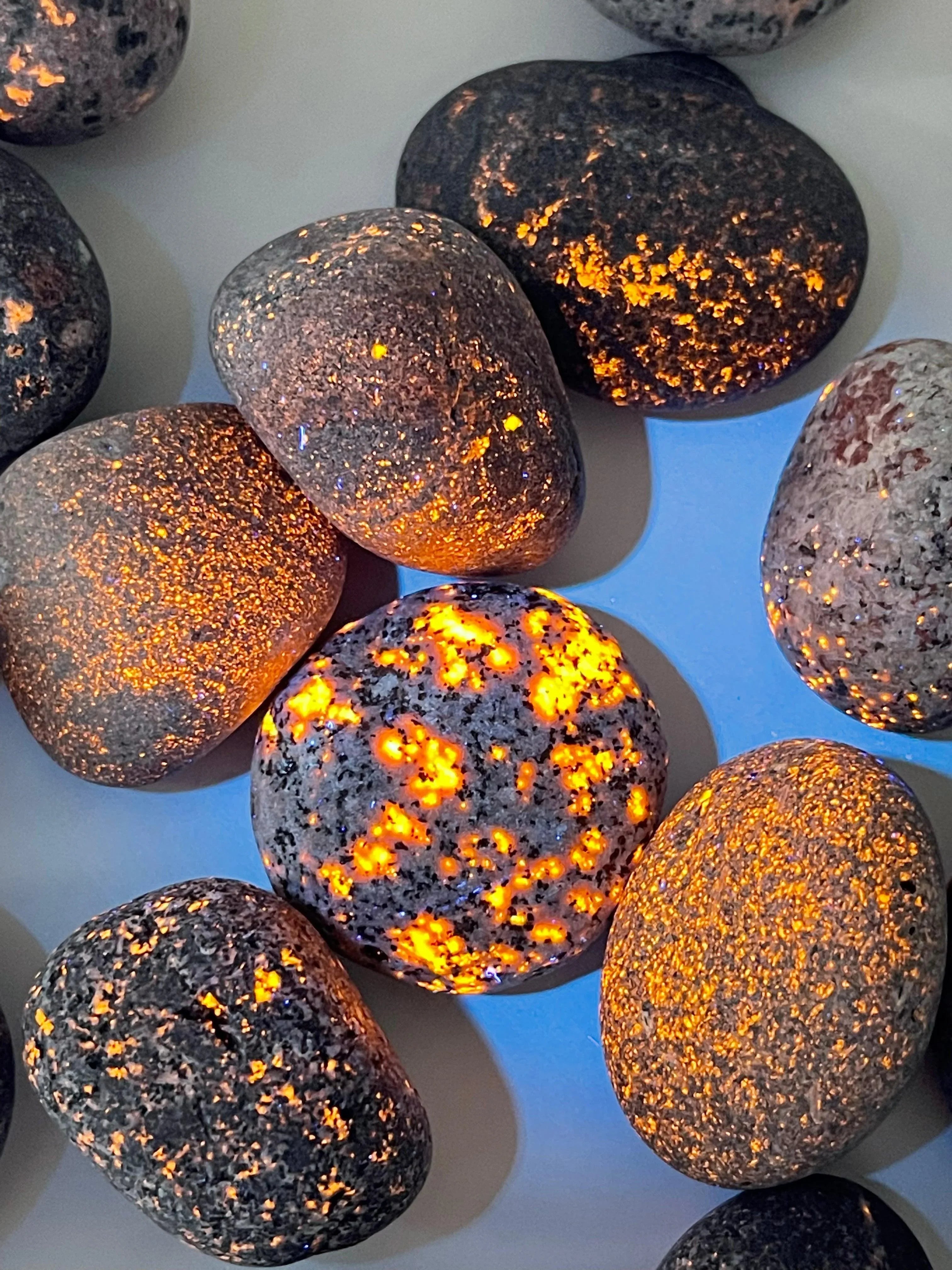 LAKE SUPERIOR &quot;FIRELITE&quot; UV STONE - Black Friday sale, emberlite, firelite, lake superior, pocket crystal, tumble, uv fluorescent, yooperlite - The Mineral Maven