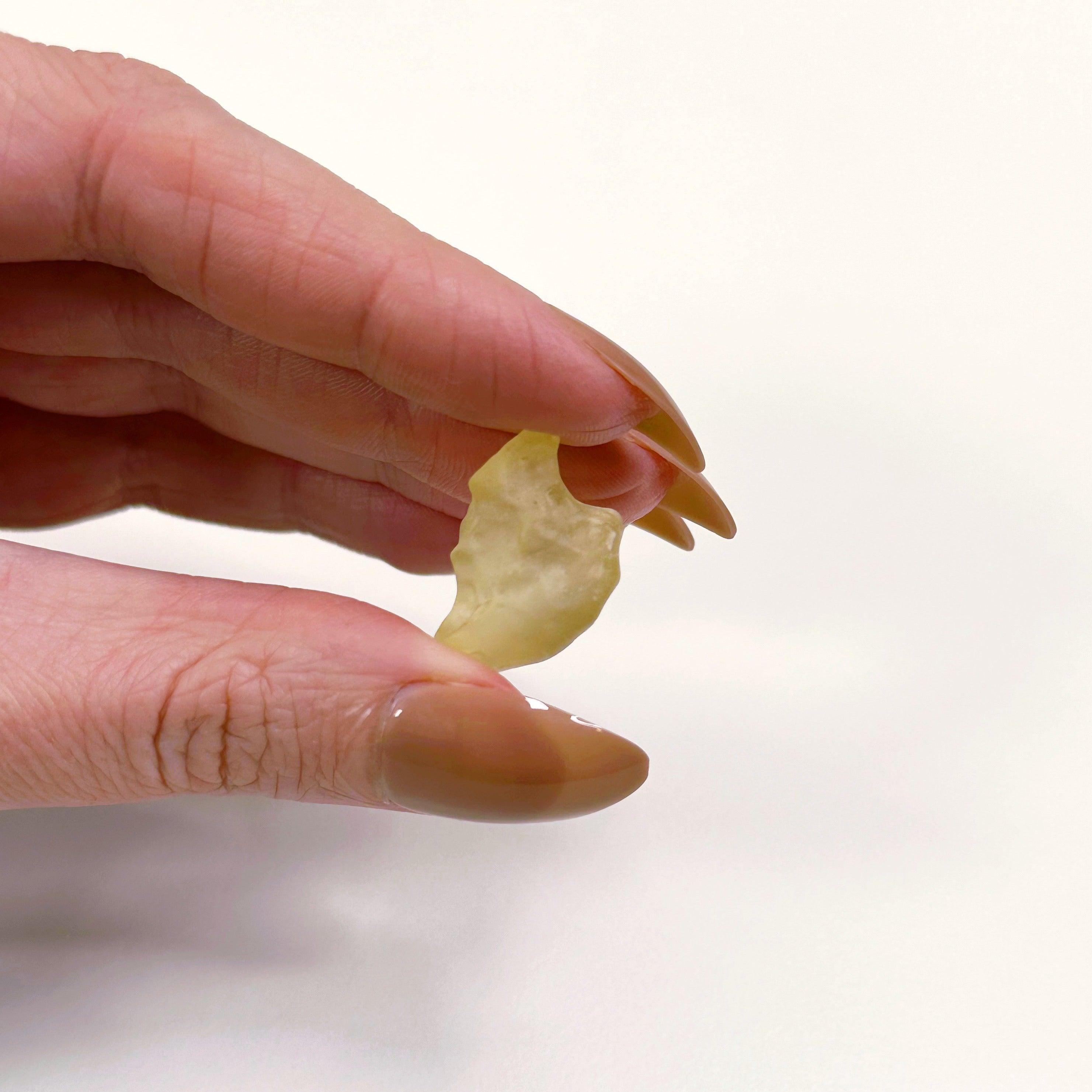 LIBYAN DESERT GLASS 6 - libyan desert glass, new year new crystals, tektite - The Mineral Maven