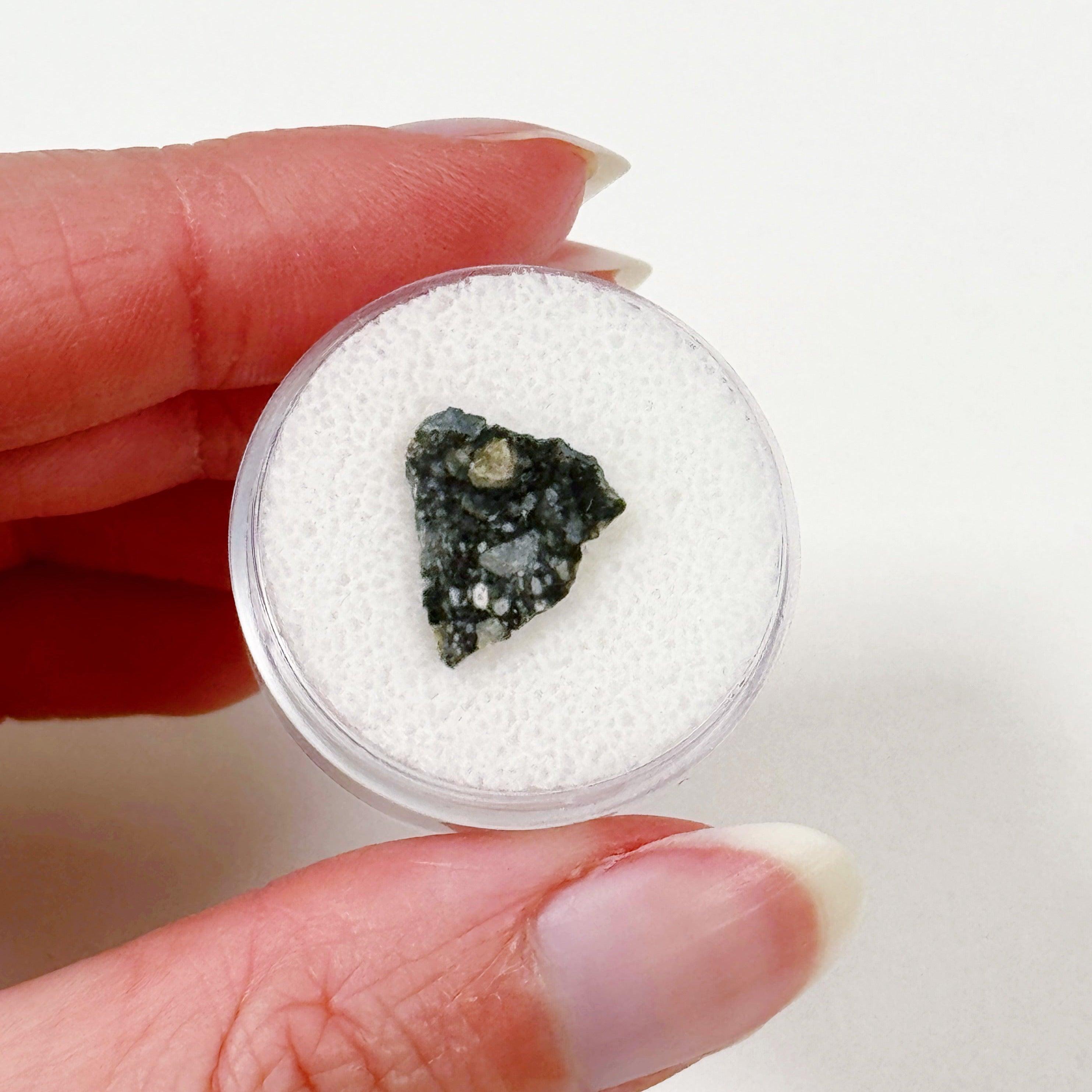 LUNAR METEORITE 4 - feldspathic breccia, lunar meteorite, meteorite, moon, moon meteorite, recently added - The Mineral Maven