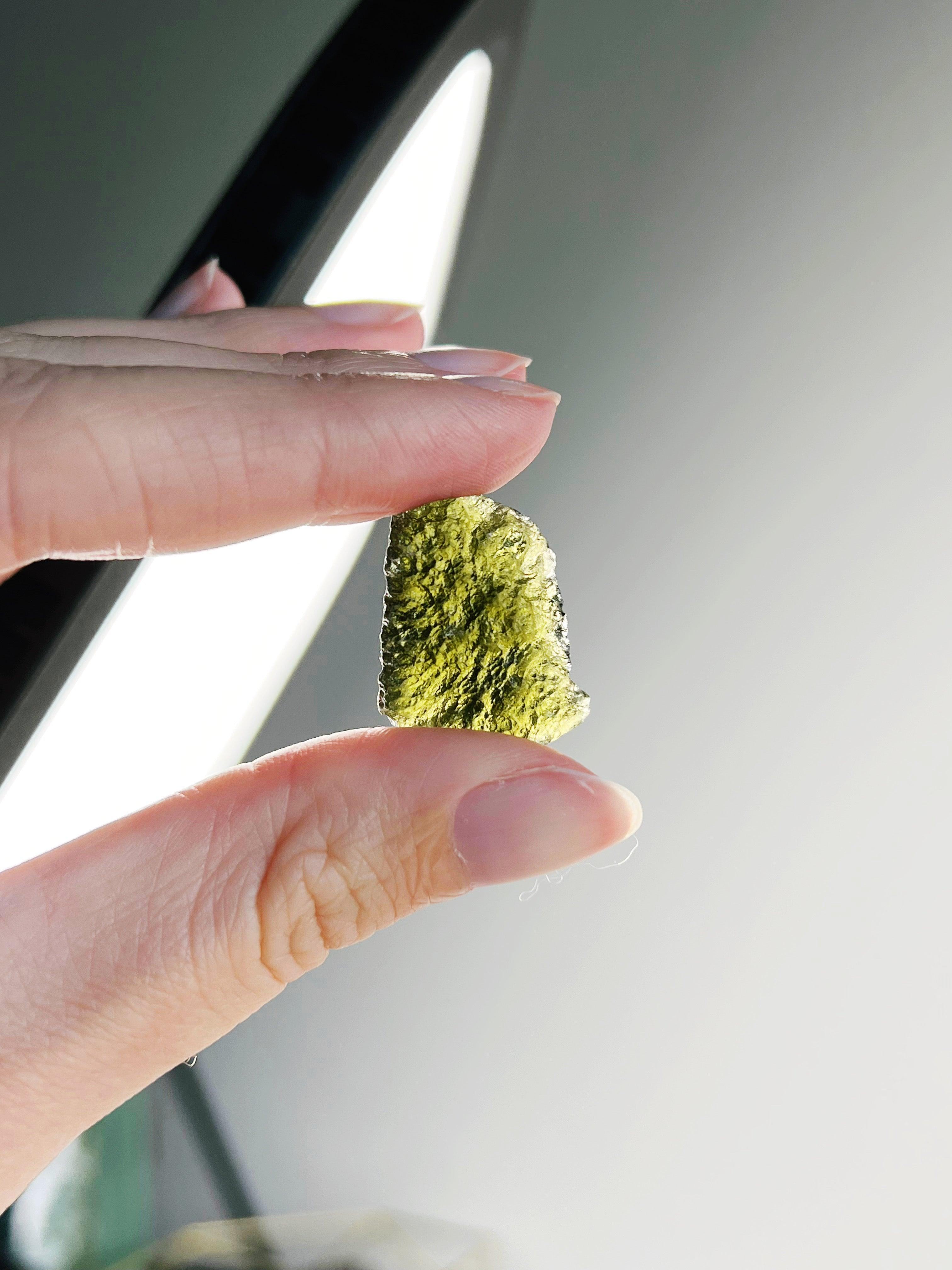 MOLDAVITE 1 - moldavite, tektite - The Mineral Maven