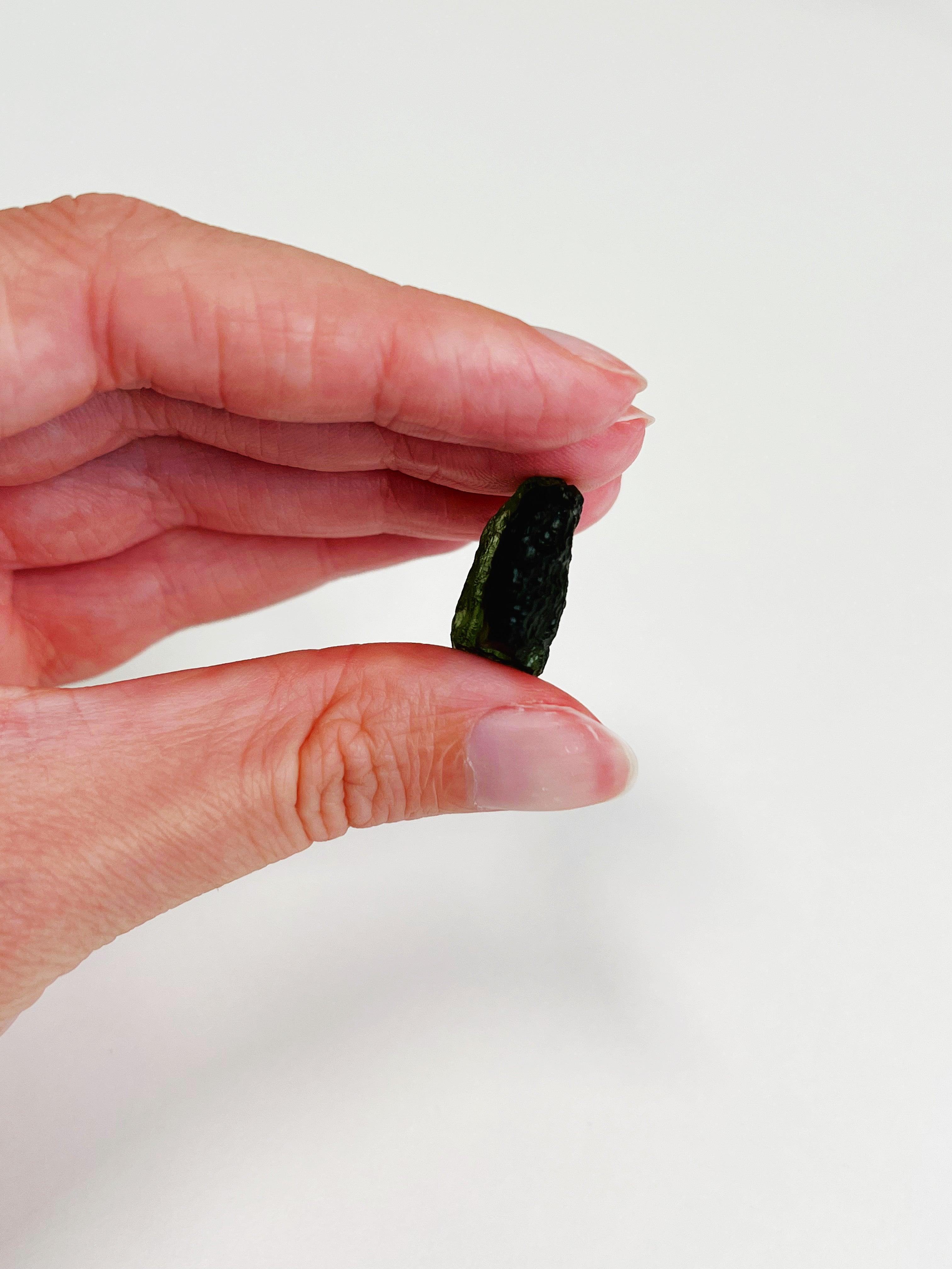 MOLDAVITE 7 - moldavite, tektite - The Mineral Maven