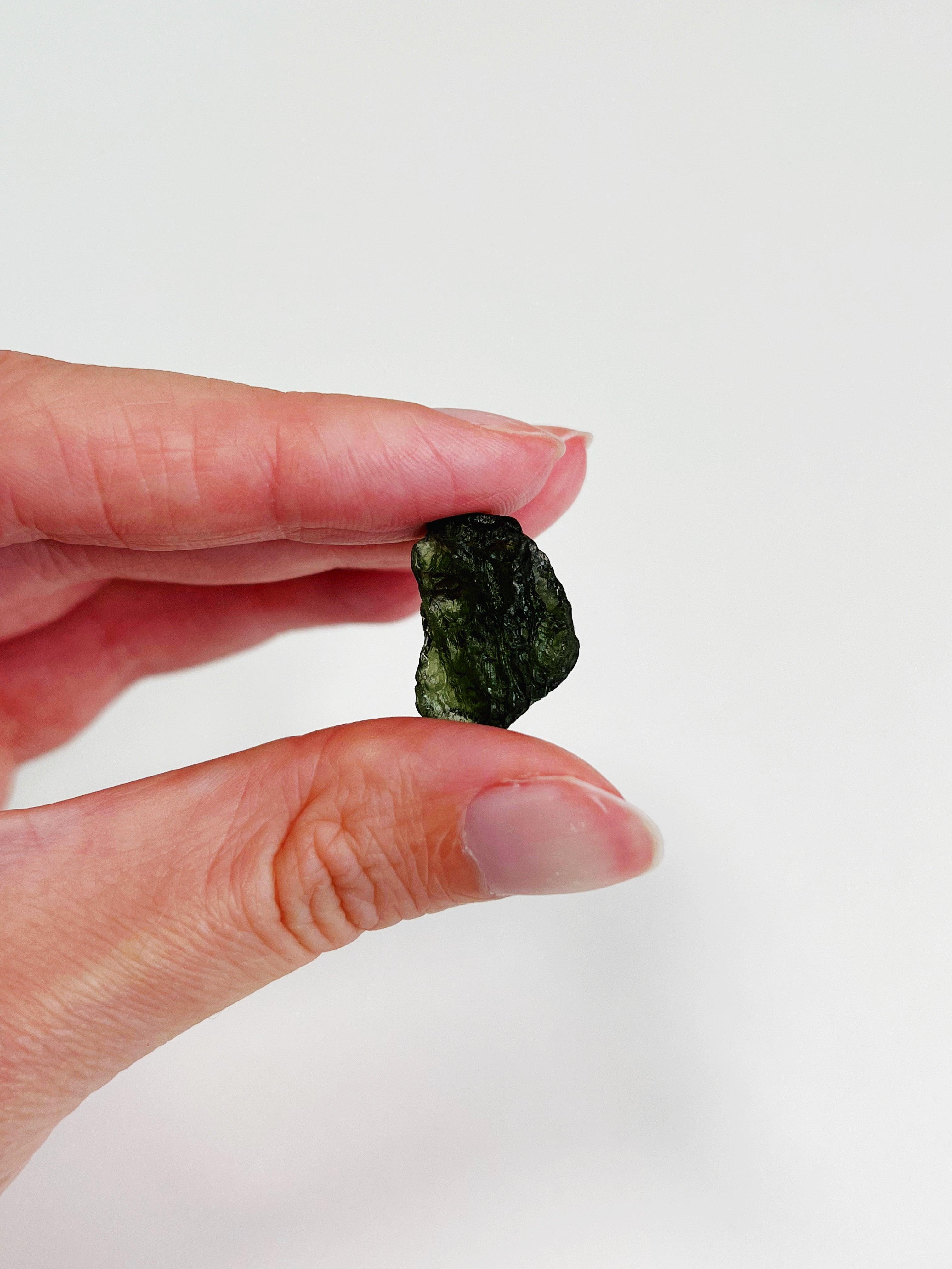 MOLDAVITE 8 - moldavite, tektite - The Mineral Maven