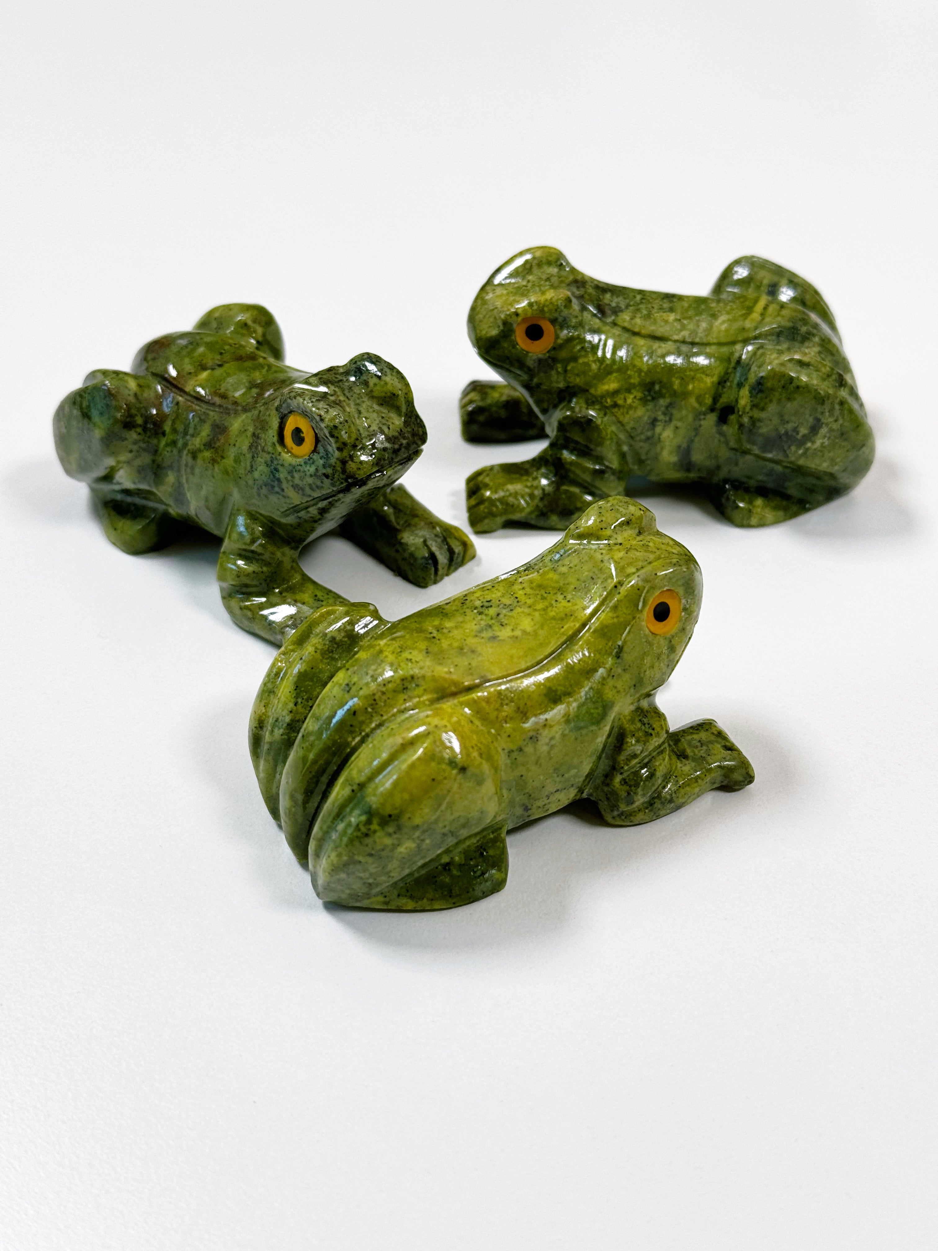 SERPENTINE LARGE FROG - crystal critter, crystal frog, frog, frog on leaf, large frog, serpentine, serpentinite - The Mineral Maven